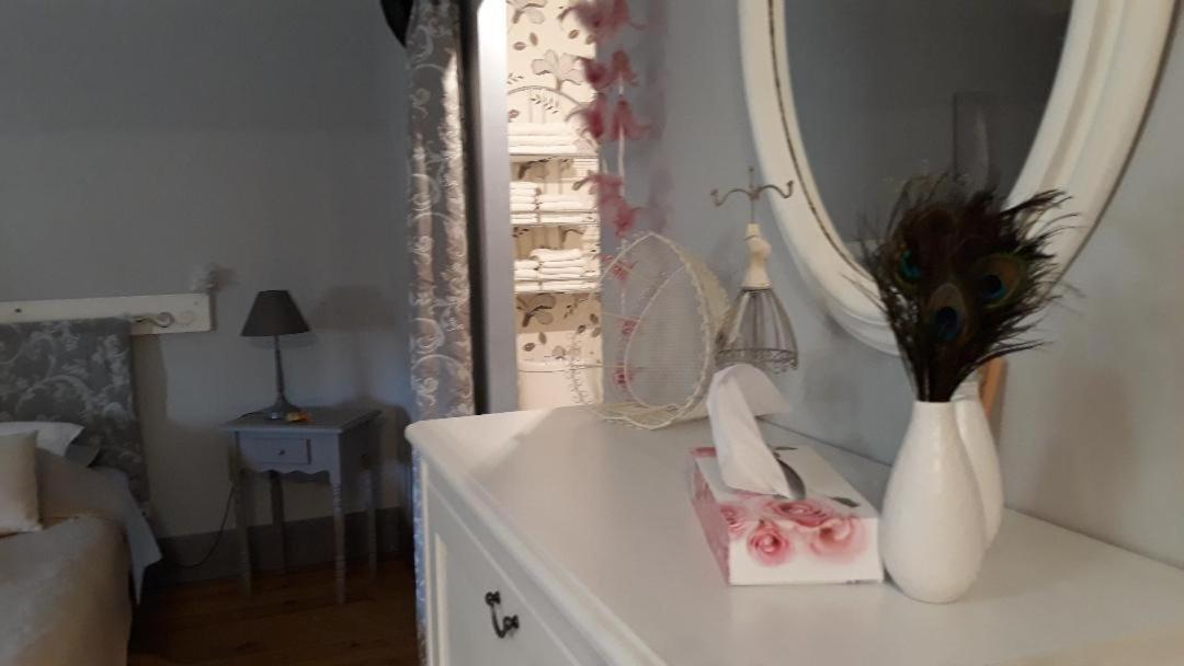 Chambres D'Hotes Du Bernes Nomdieu Luaran gambar